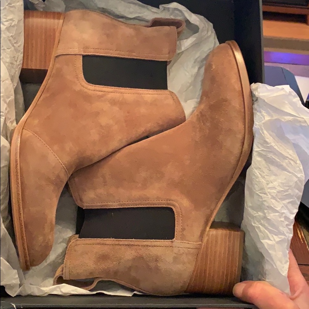 Rag & Bone Walker Camel Suede Ankle Boots - Picture 8 of 8